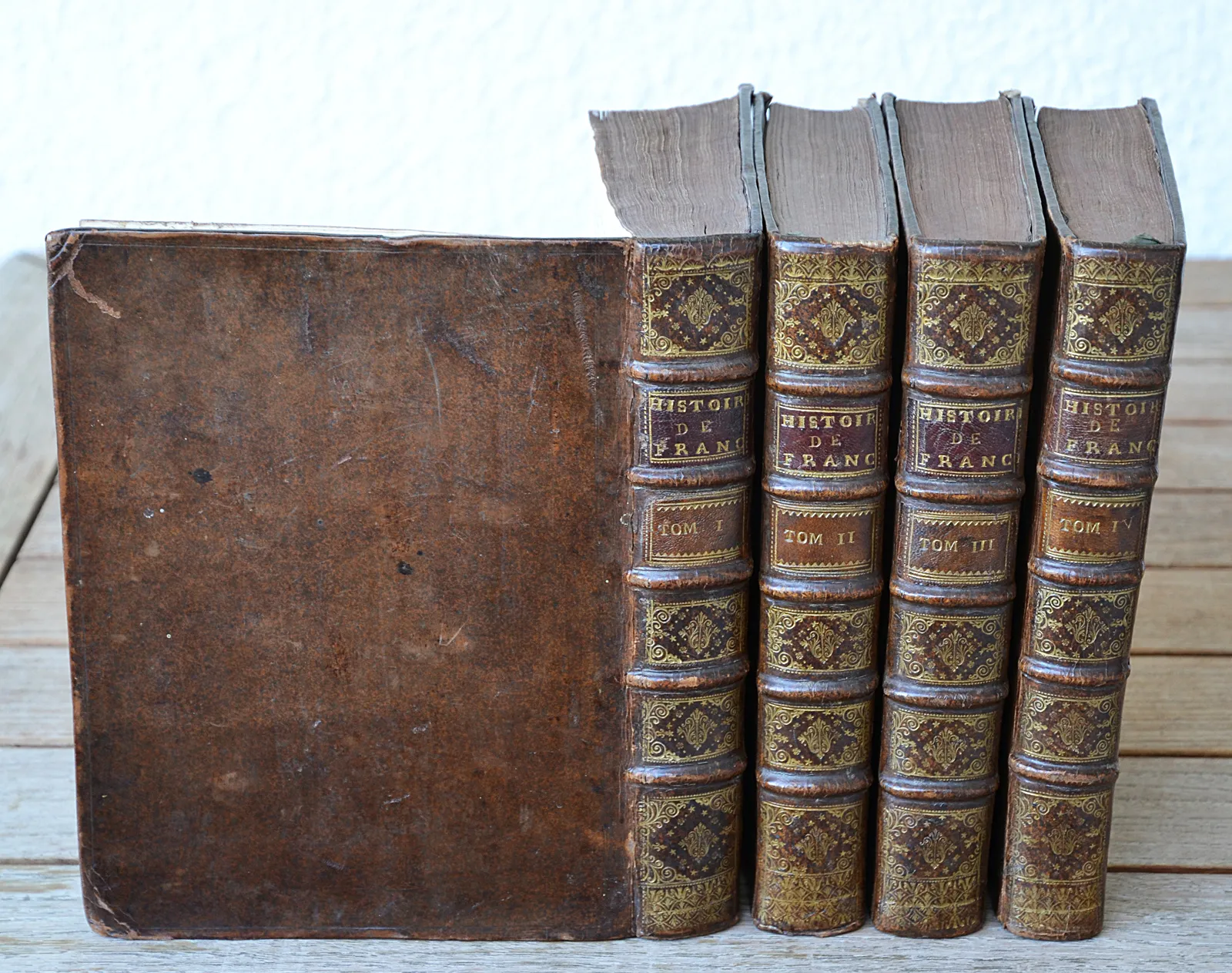 Abrégé chronologique de l’histoire de France. Nouvelle édition, augmentée (1/8) — MÉZERAY (François Eudes de), 1740 — Histoire