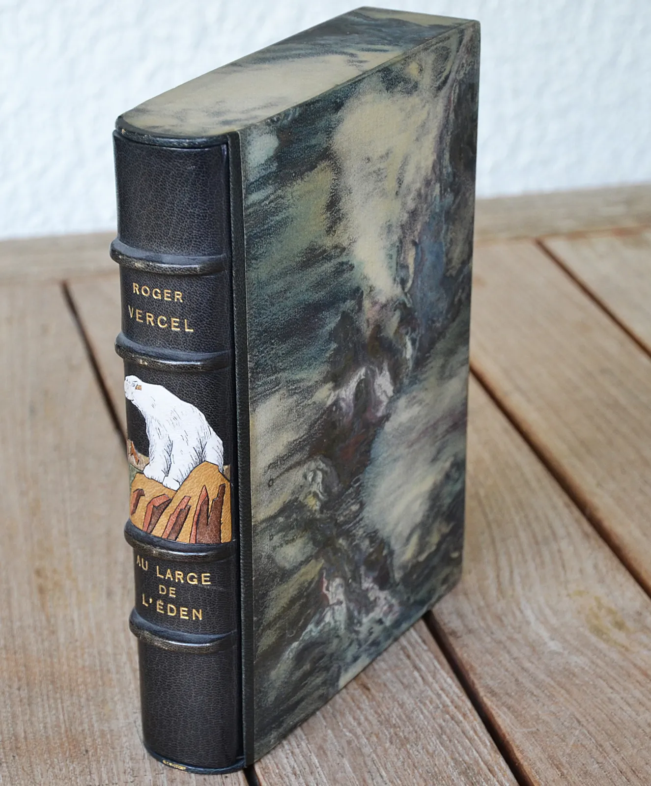 Au large de l’Éden. (1/6) — VERCEL (Roger), 1947 — Belles reliures