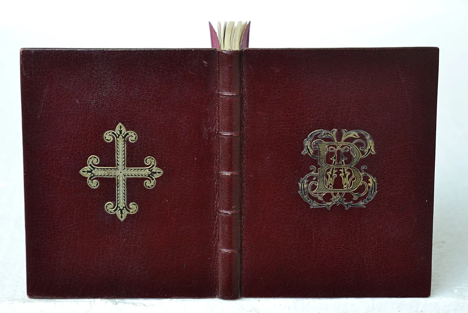 Heures choisies des dames chrétiennes. Approuvées par M.S. l’Évêque de Dijon. 2° édition. (1/9) — [LIVRE D’HEURES], 1860 — Missels et livres religieux