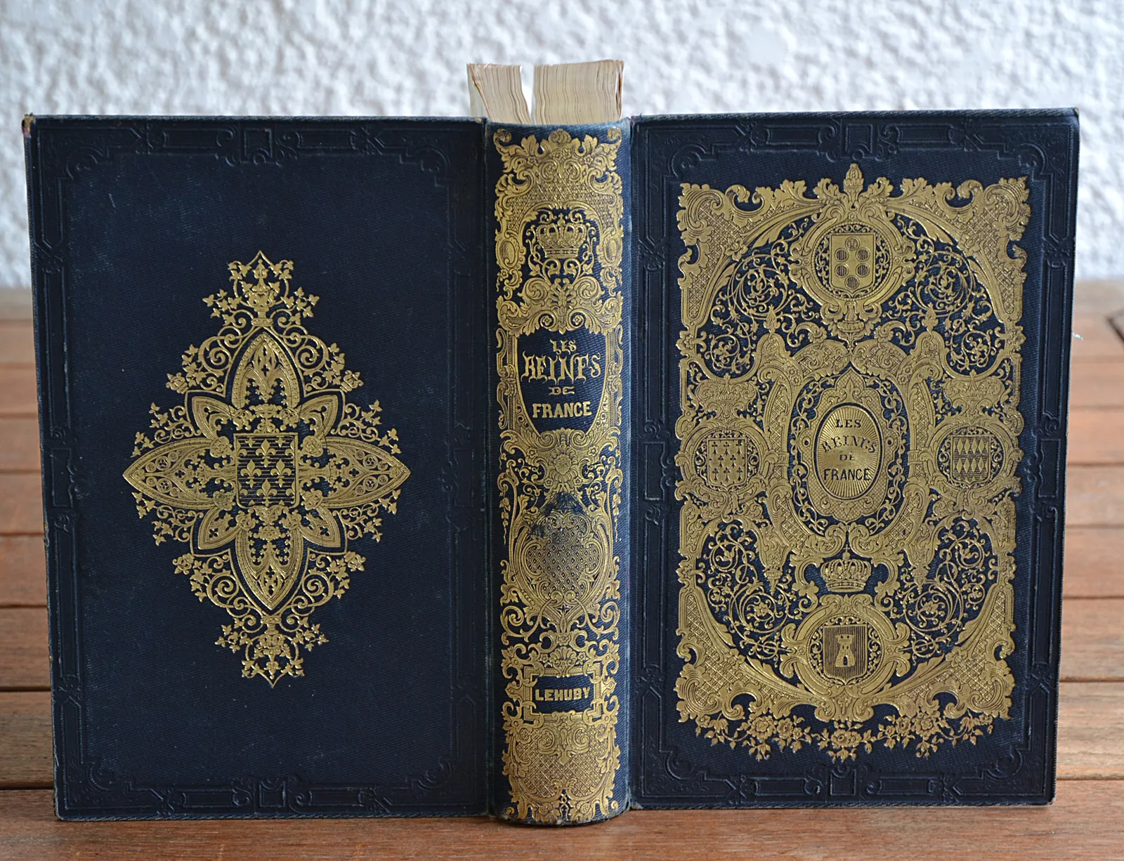 Les reines de France (1/6) — CELLIEZ (Adélaïde), 1851 — Cartonnages