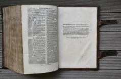 Biblia Sacra des oudé ende nieuwé Testamets ofte de Gantshe heylige shrift (12/13) — [BIBLE] — Religion