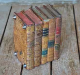 Boire un petit coup / Thorens / Switzerland (5/6) — [CAVE À LIQUEUR] — Livres-objets / Minuscules